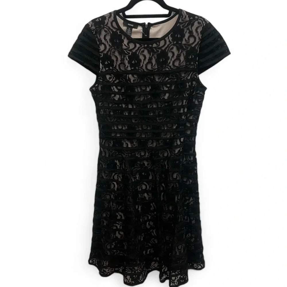 Alfani lace cap sleeve fully lined fit & flare dress size 10 black and nude